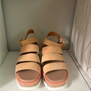 Sorel Beige Multi-Strap Sandals